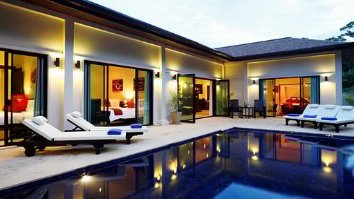 Villa Crystal Nai Harn Swimming pool