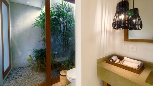 Villa Dahlia Bumbak Chambre 1