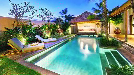 Villa Dahlia Bumbak