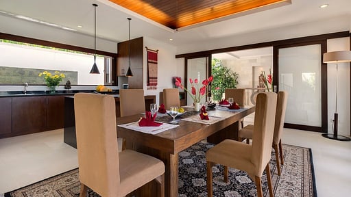 Villa Damai Canggu Dining area
