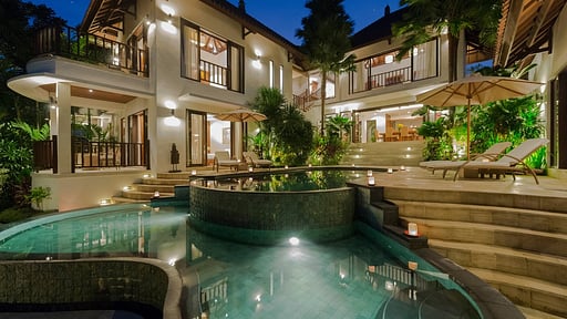 Villa Damai Canggu Swimming pool 2