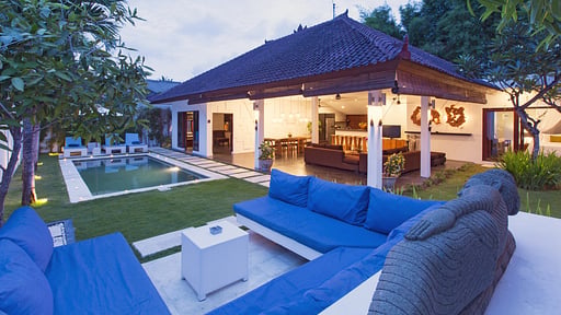 Villa Damai Lestari Swimming pool