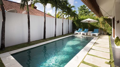 Villa Damai Lestari Swimming pool