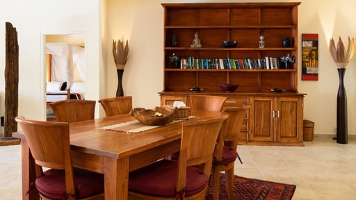 Villa Damai Seririt Dining area