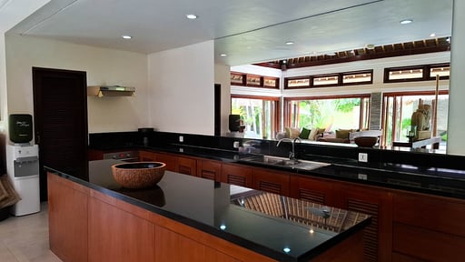 Villa Damai Kitchen