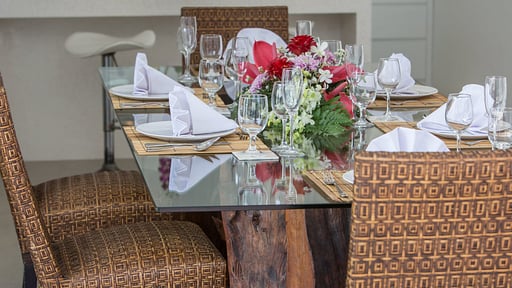 Villa Damar Dining area