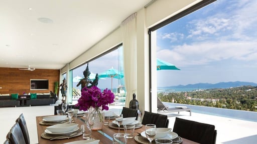 Villa Danisa Plaileam 8 Dining area