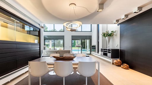 Villa Daruma Dining area