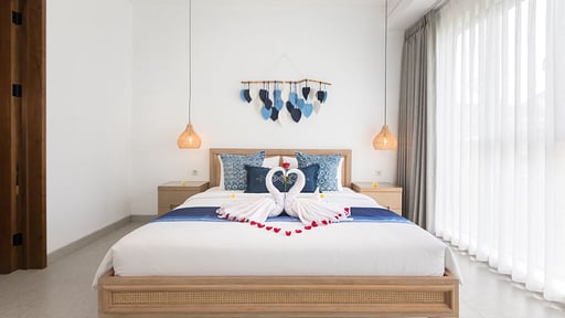 Villa Daun Tiga Bedroom 1