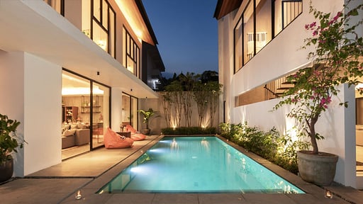 Villa Daun Tiga Swimming pool