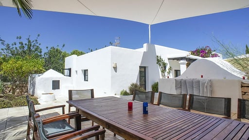 Villa de Golf Dining area