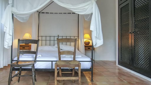Villa de Golf Bedroom 2