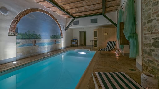 Villa de' Michelangioli Schwimmbad 1