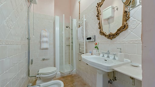 Villa de' Michelangioli Schlafzimmer 6