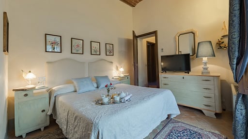 Villa de' Michelangioli Schlafzimmer 9