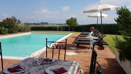 Villa de' Michelangioli Schwimmbad 2