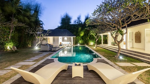 Villa Dedalu Piscina