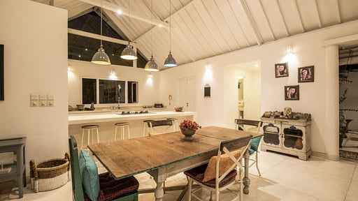 Villa Dedalu Zona de comedor