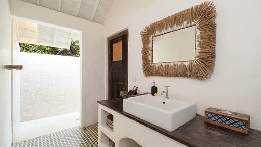 Villa Dedaun Bedroom 2