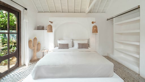 Villa Dedaun Bedroom 1
