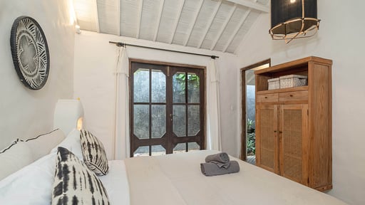 Villa Dedaun Bedroom 3