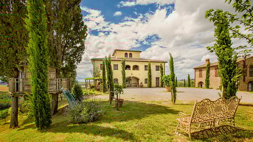 Villa dei Cedri Surroundings