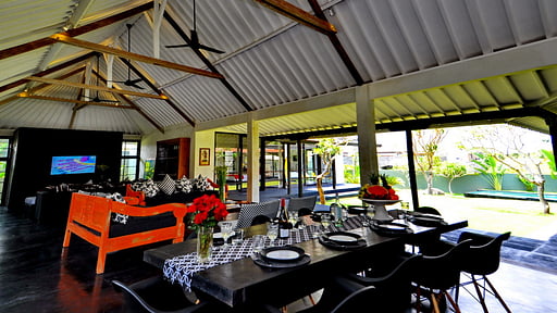 Villa Del Boca Dining area