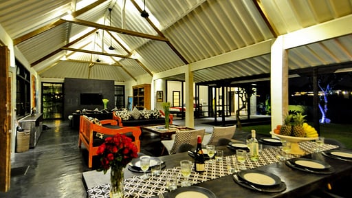 Villa Del Boca Dining area
