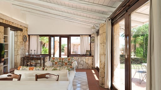 Villa del Mito Dining area 1