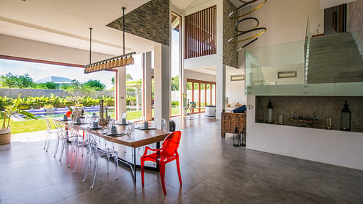 Villa Delfino Dining area