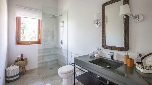 Villa Delfino Bedroom 2