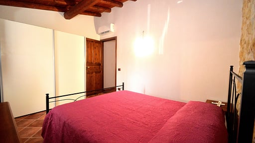 Villa Dependance Desirée Bedroom 1