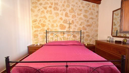 Villa Dependance Desirée Bedroom 1