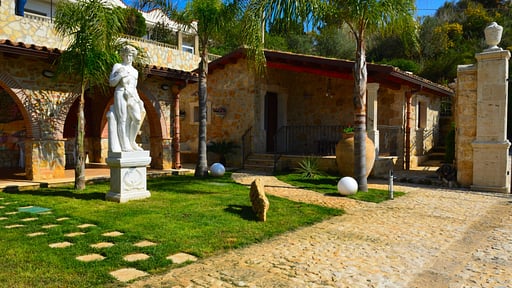 Villa Dependance Desirée Garden