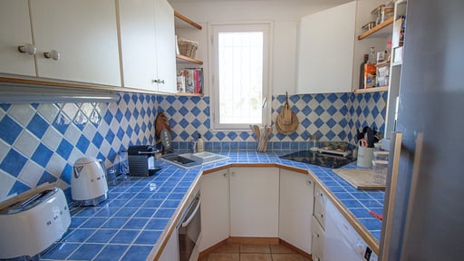 Villa des Pêchers Kitchen