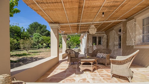 Villa des Pêchers Terrace/Veranda