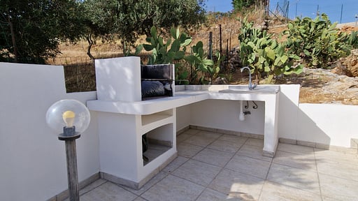 Villa Desdemona BBQ equipment