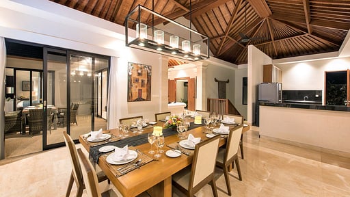 Villa Dewi Lanjar Dining area
