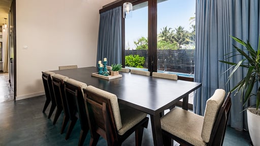 Villa Dia Dining area