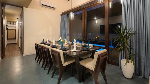 Villa Dia Dining area