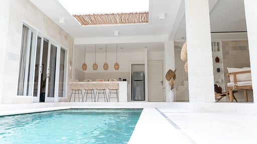 Diola Villa Dua Swimming pool