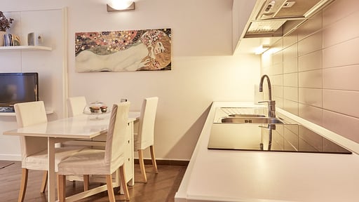 Villa Divina Kitchen 2