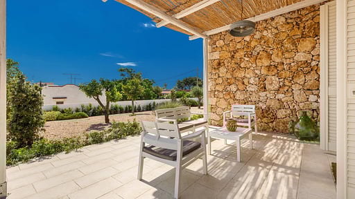 Villa Dora Terrace/Veranda