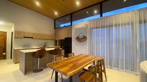 Villa Dream Life Dining area