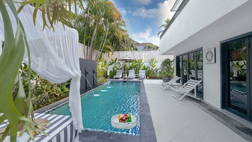 Villa Drupadi 16B Swimming pool