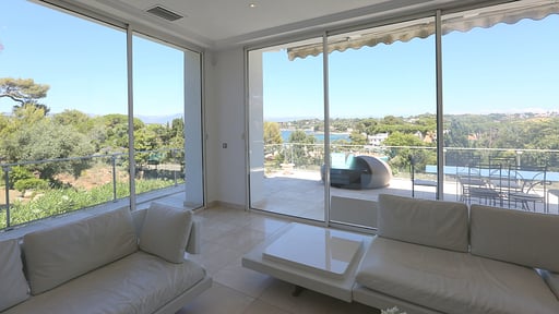 Villa Du Cap Living room 1