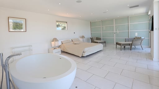 Villa Du Cap Bedroom 1