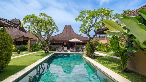 Dyana 5 Bedroom Pool Villa Swimming pool 1