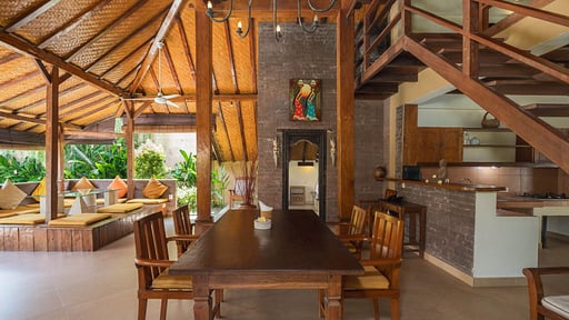 Dyana 5 Bedroom Pool Villa Dining area 2
