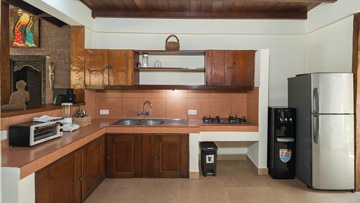 Dyana 5 Bedroom Pool Villa Kitchen